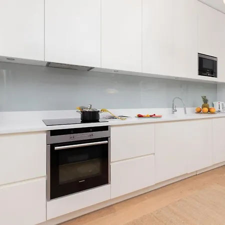 公寓 Neptun Park Spacious 3-bedroom By Renters
