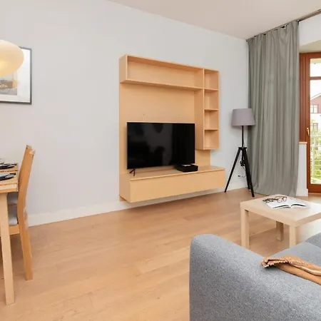 Neptun Park Spacious 3-bedroom By Renters