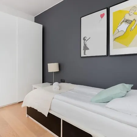 Lägenhet Neptun Park Spacious 3-bedroom By Renters