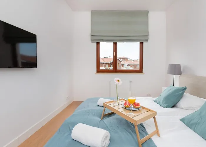 Neptun Park Spacious 3-bedroom By Renters * 格但斯克