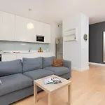 Apartmán Neptun Park Spacious 3-bedroom By Renters